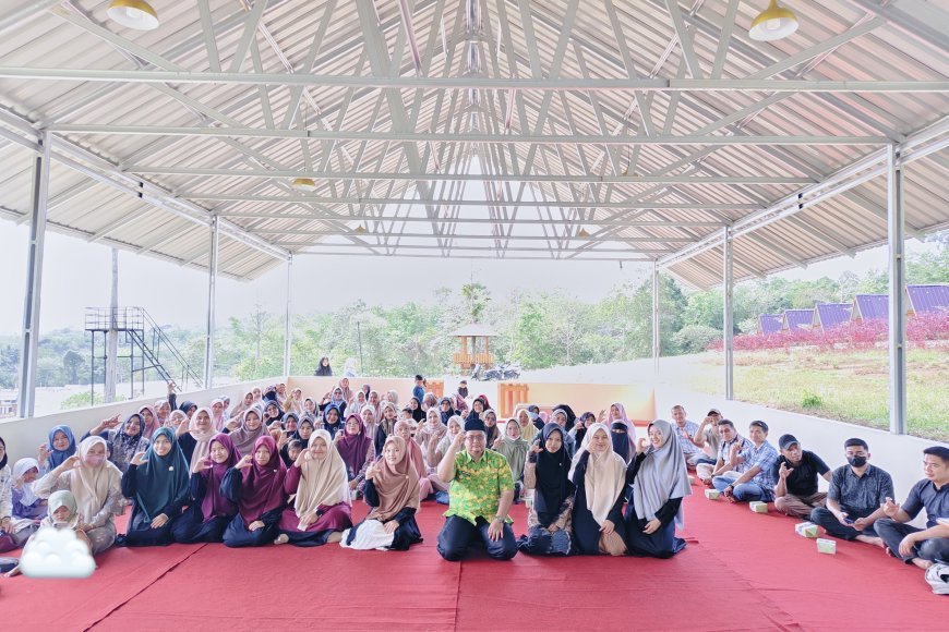 Laporan Bulanan Santri TK, SD, SMP Akhlak Cendekia Muslim: Mempererat Sinergi Sekolah dan Orang Tua dalam Mendidik Generasi Berakhlak