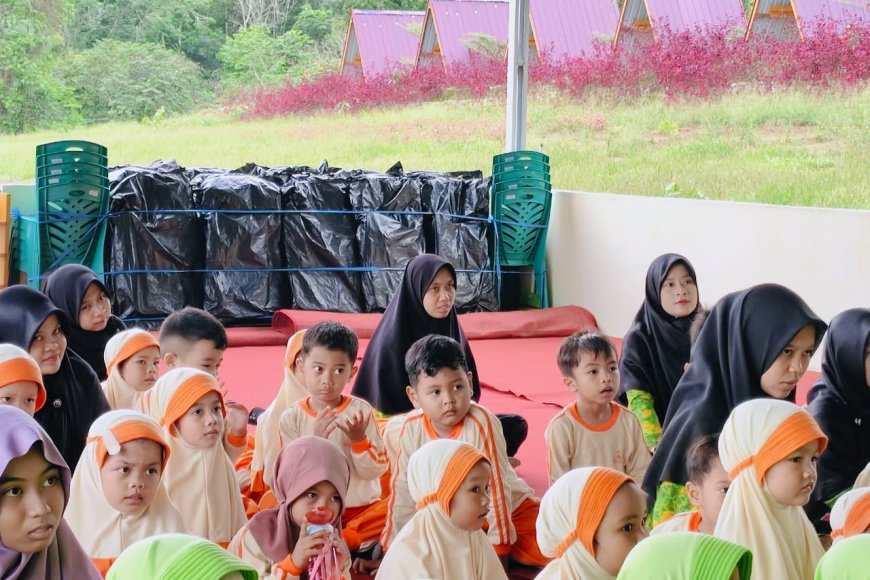 Dongeng Kemanusiaan Bangkitkan Empati Santri Cendekia Muslim untuk Palestina