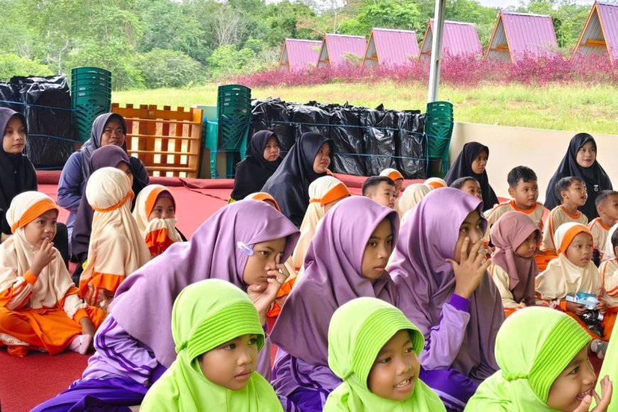 Dongeng Kemanusiaan Bangkitkan Empati Santri Cendekia Muslim untuk Palestina