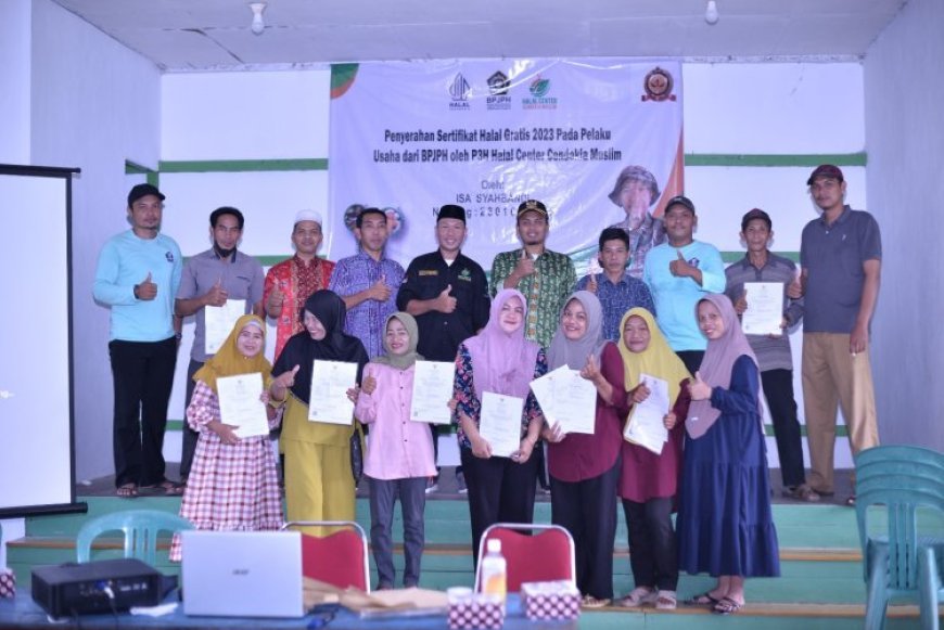 P3H HCCM Kayong Utara Lakukan Penyerahan Sertifikat Halal di Pulau Kumbang