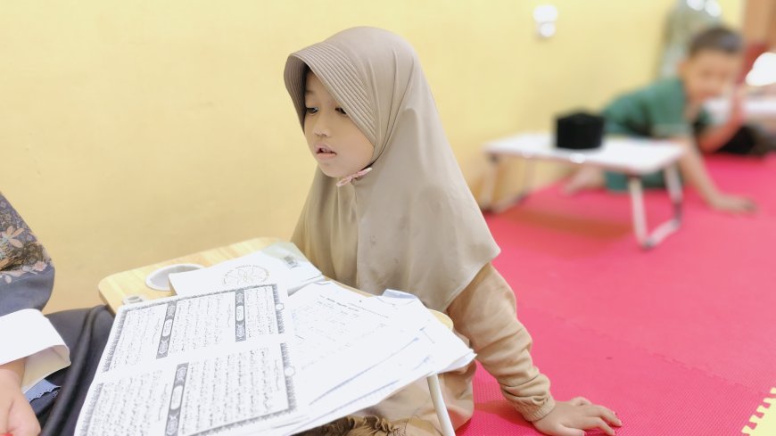 Santri TK Akhlak Cendekia Muslim Antusias Mengaji Juz Amma di Kelas