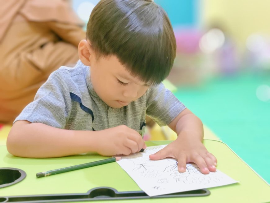 Santri TK Yayasan Perguruan Islam Cendekia Muslim Asah Kreativitas Lewat Kegiatan Mewarnai Gambar Bunga
