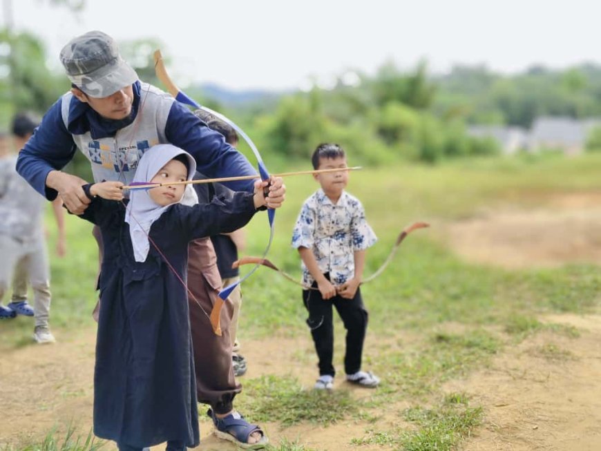 Kegiatan Panahan di Yayasan Pendidikan Cendekia Islam Berlangsung Aktif dan Edukatif