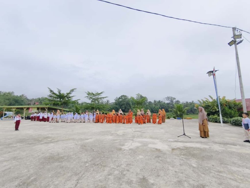 Upacara Bendera sebagai Pembentuk Disiplin dan Cinta Tanah Air di Yayasan Pendidikan Cendekia Islam