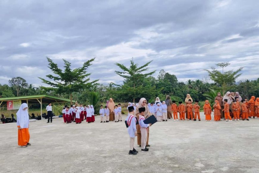 Semangat Kepahlawanan Berkobar di Yayasan Pendidikan Cendekia Muslim Sijunjung
