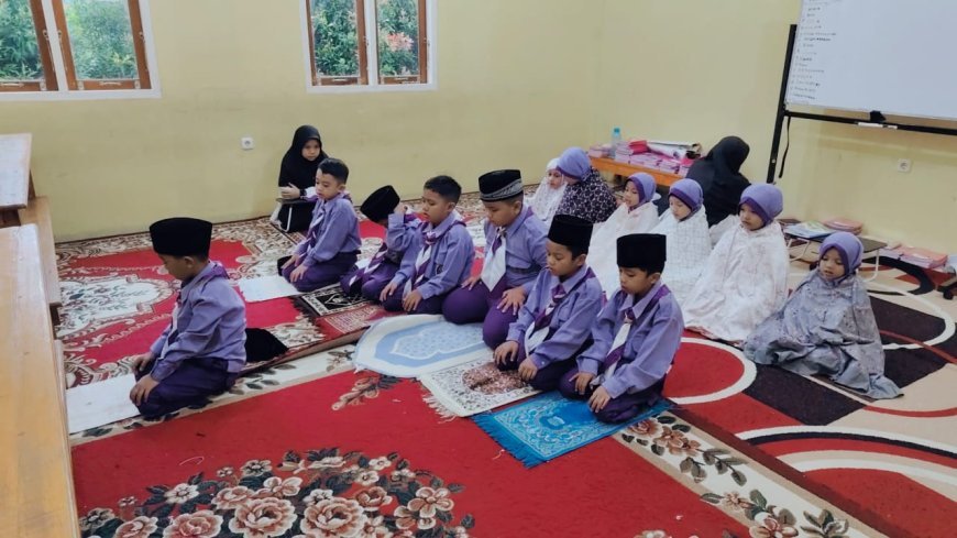 Pendidikan Tidak Berhenti pada Nilai, Sekolah Juga Menjadi Tempat Santri Belajar Hidup