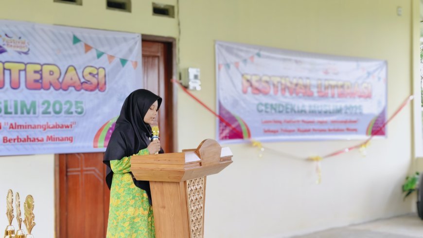 Pembukaan Secara Resmi Kegiatan Festival Literasi Cendekia Muslim 2025 di Kabupaten Sijunjung.