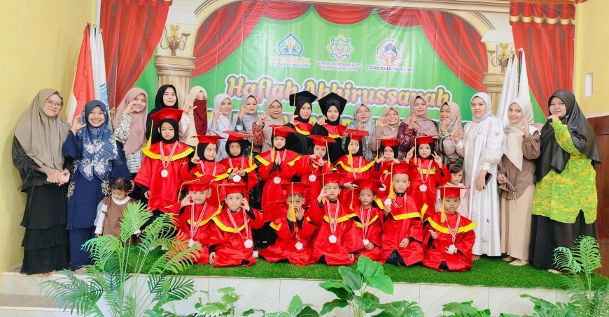Haflah Akhirussanah TK Akhlak Cendekia Muslim: Penuh Haru dan Keceriaan